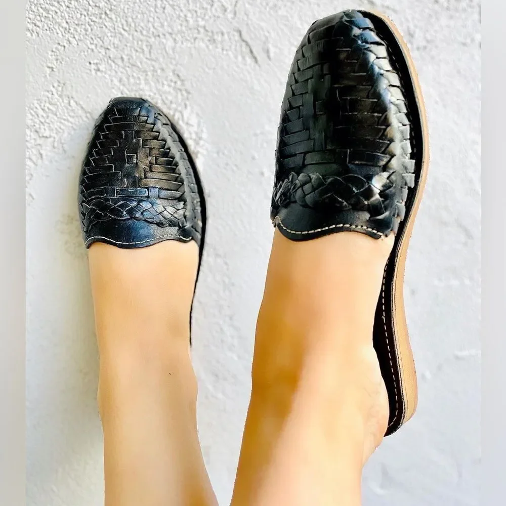 Handmade Black Huarache Slides - Picture 5 of 6